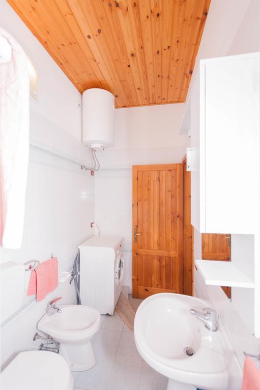 Villa Cicas Sul Mare Кампофеличе-ди-Роччелла Экстерьер фото