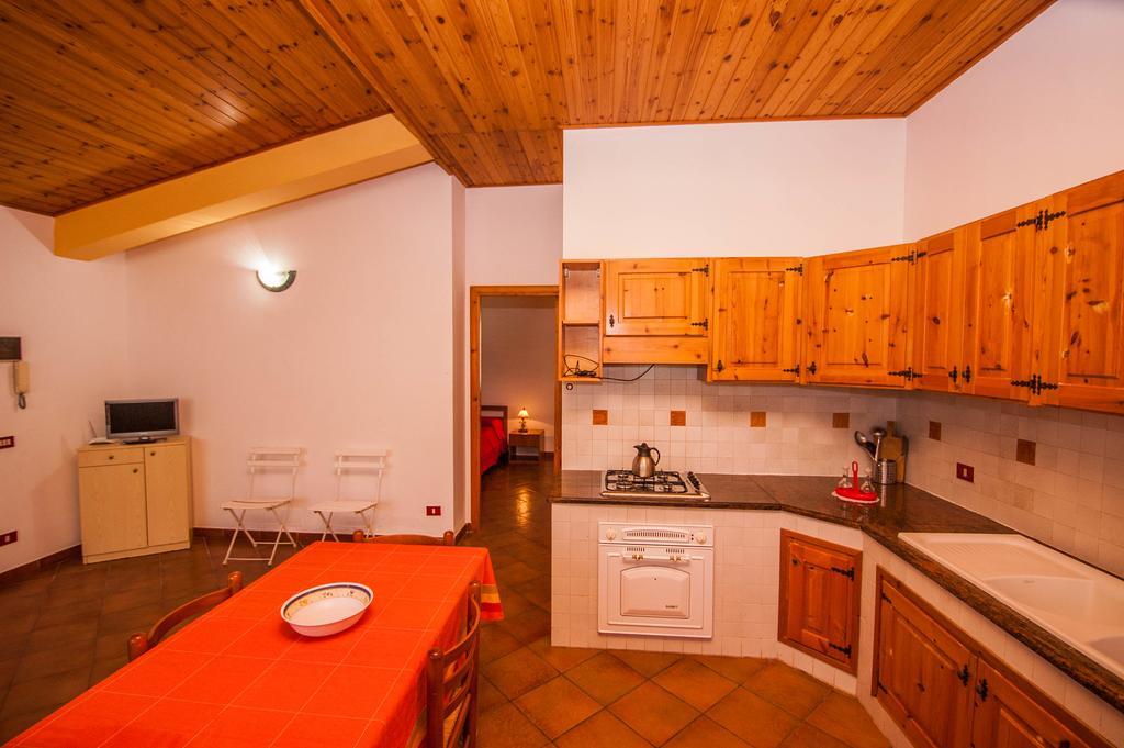 Villa Cicas Sul Mare Кампофеличе-ди-Роччелла Экстерьер фото