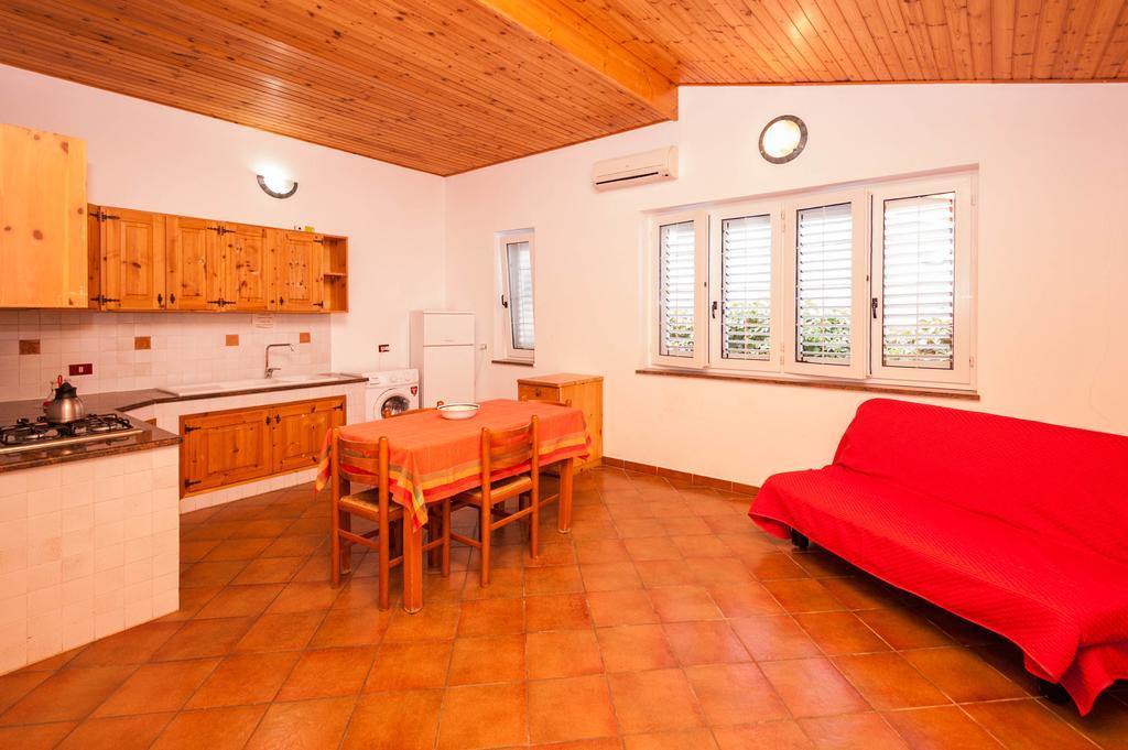 Villa Cicas Sul Mare Кампофеличе-ди-Роччелла Экстерьер фото