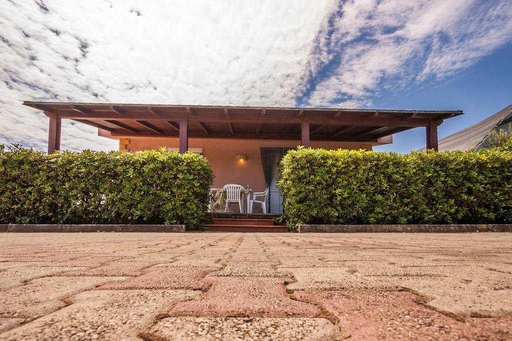 Villa Cicas Sul Mare Кампофеличе-ди-Роччелла Экстерьер фото
